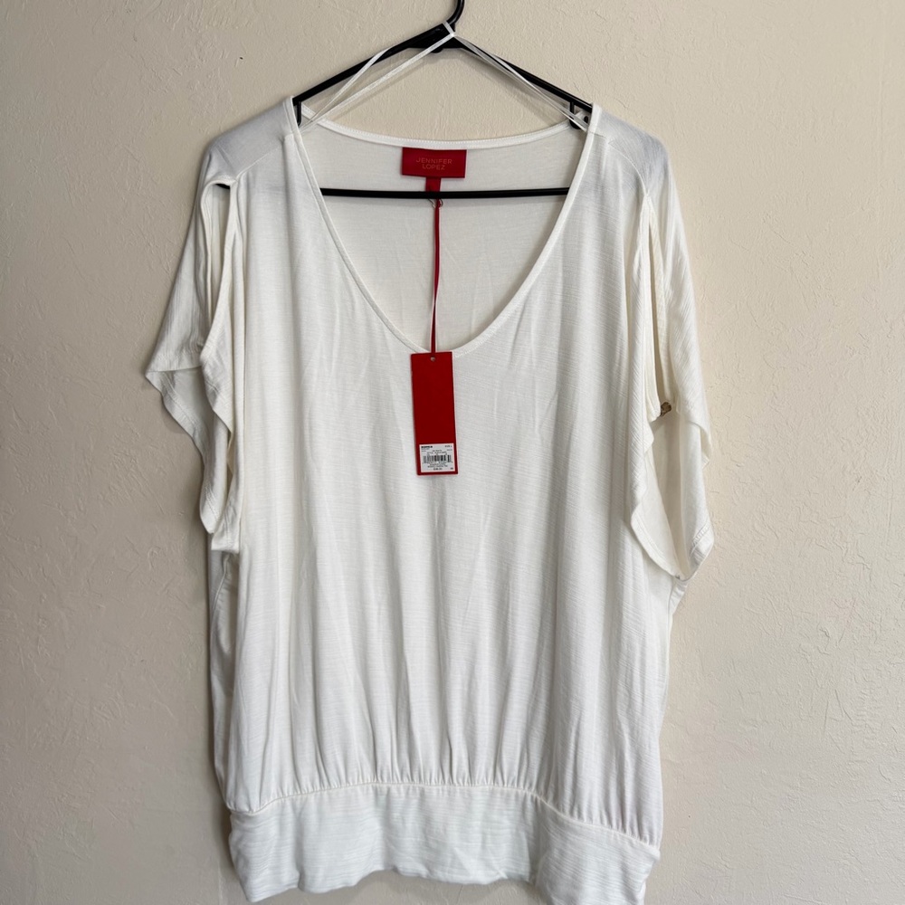NWT Jennifer Lopez Cream Shirt with Hip Band Sz L Split Sleeves Low Scoop Neck